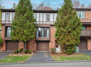 232 Queensberry Ct, Pittsburgh, PA 15237