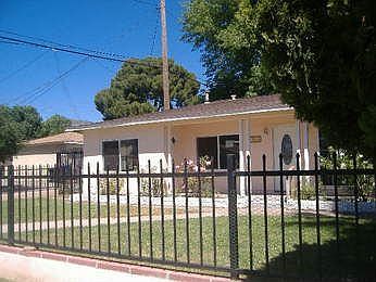 3rd image of 12820 Norris Ave