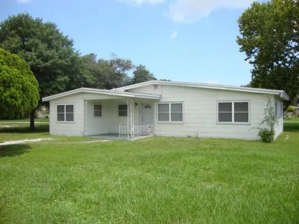 2991 Meadow Lake Ave, Largo, FL 33771