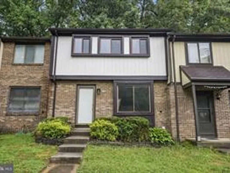 5863 Jacksons Oak Ct — Photo 1