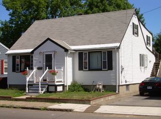 78 Tremont St, Salem, MA 01970