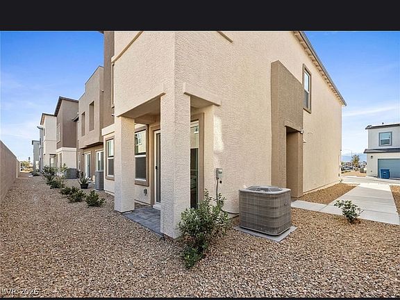 2nd image of 6136 Lily Garden St