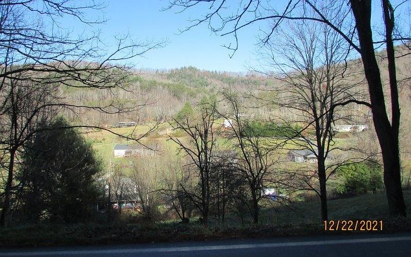 2nd image of Downings Creek Rd