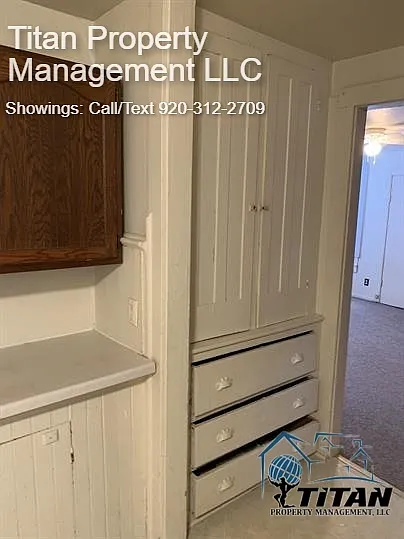 623 Woodside Ave — Photo 2