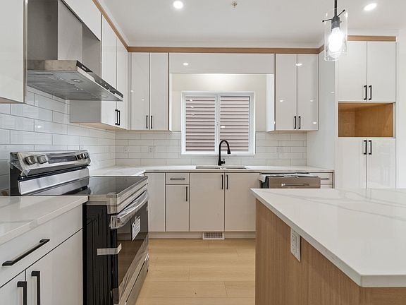 4th image of 32514 Higginbottom Ct