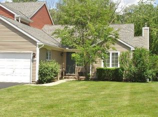 324 Rolling Meadows Dr, Ann Arbor, MI 48103