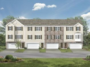 620 Freedom Dr, Carnegie, PA