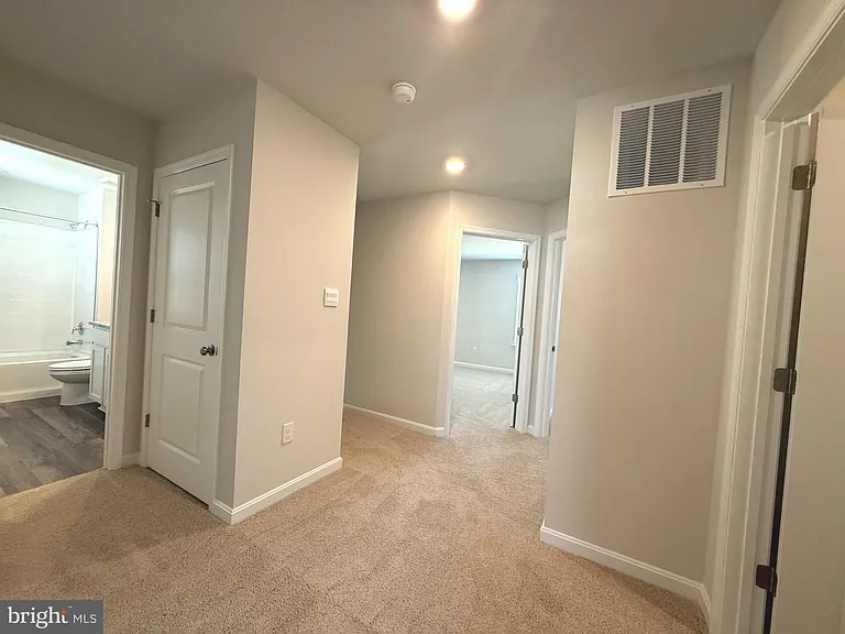 223 Orpington Dr — Photo 12