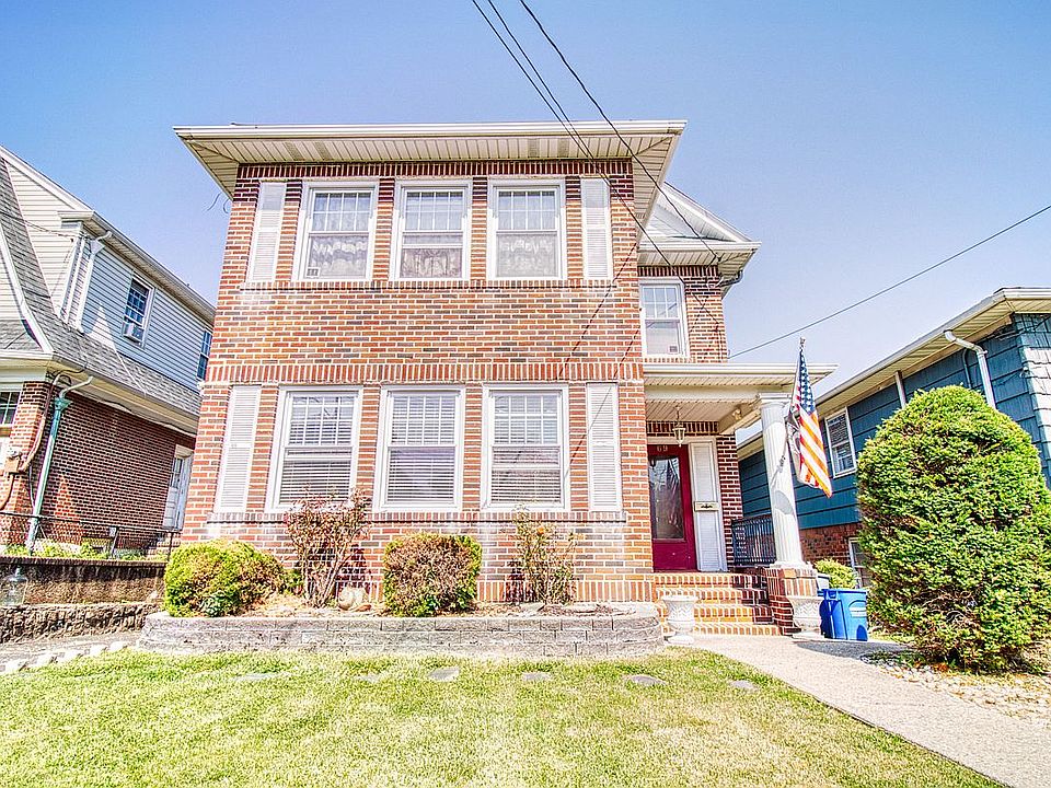 1st image of 69 Oxford Pl