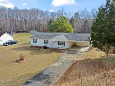 240 Stacey Ln, Thomasville, NC, 27360