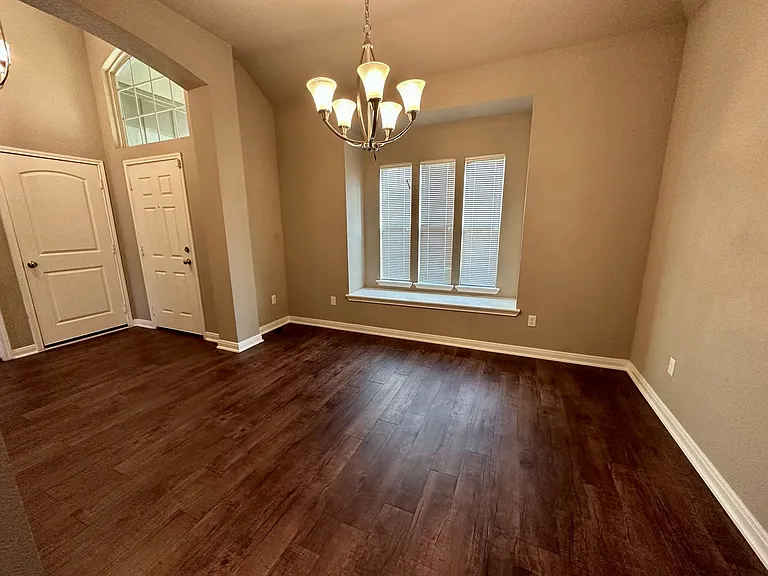 2709 Keathley Dr — Photo 9