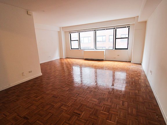 3rd image of 310 E 65th St APT 8A