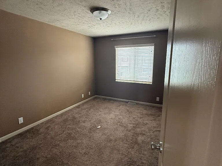 14555 Gilder Ave — Photo 6