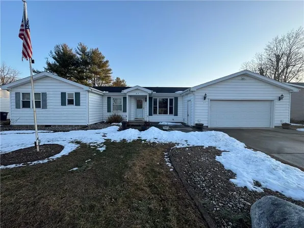 37 Stockman Dr, Paris, IL 61944