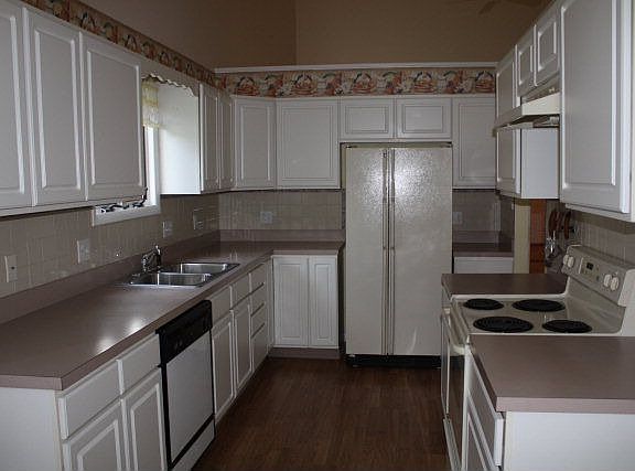 4th image of 111 Pine Park Pl