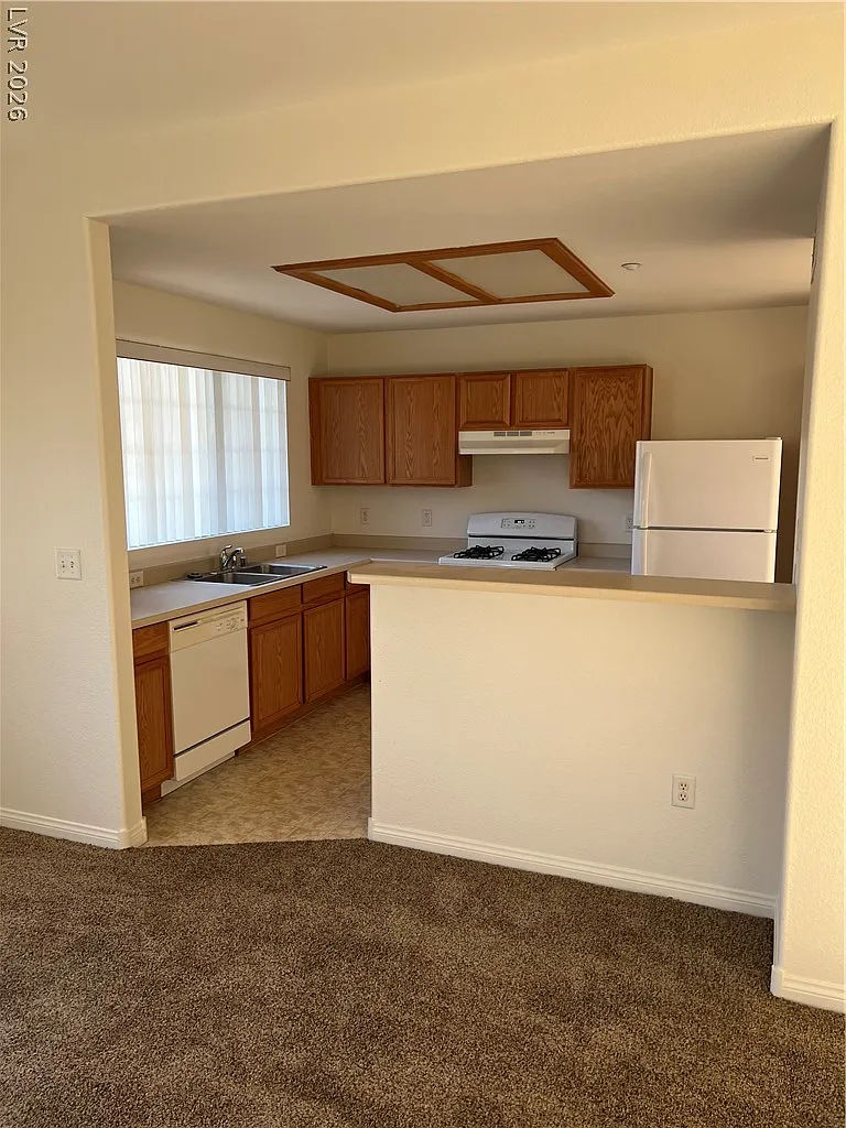 2 bed, 2.0 bath, 1253 sqft, $1,500 — Photo 2