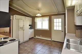 5th image of 310 Mandalay Dr