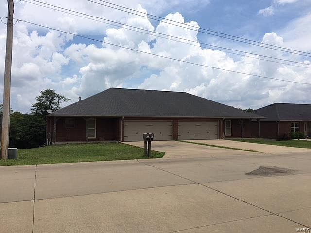 1st image of 386-388 Deerwood Dr W
