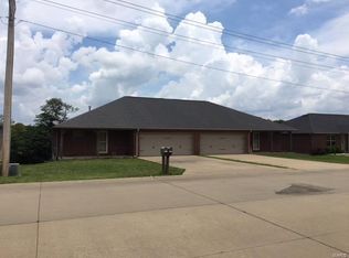 386-388 Deerwood Dr W, Jackson, MO 63755