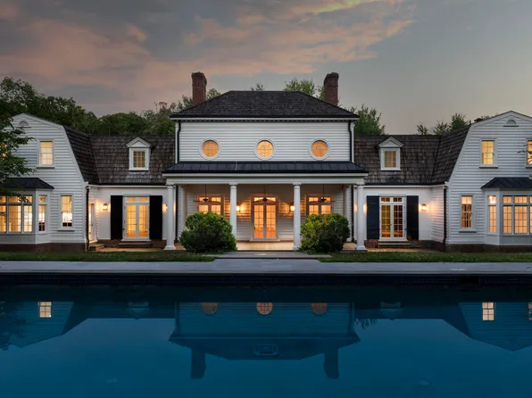 2405 Coopers Ln, Charlottesville, VA 22902