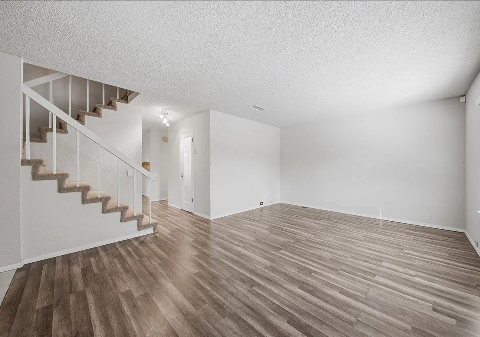 268 Hartnell Pl — Photo 4