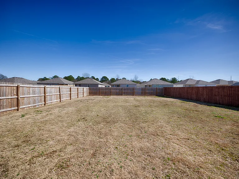 4021 Ryan Dr SW — Photo 6