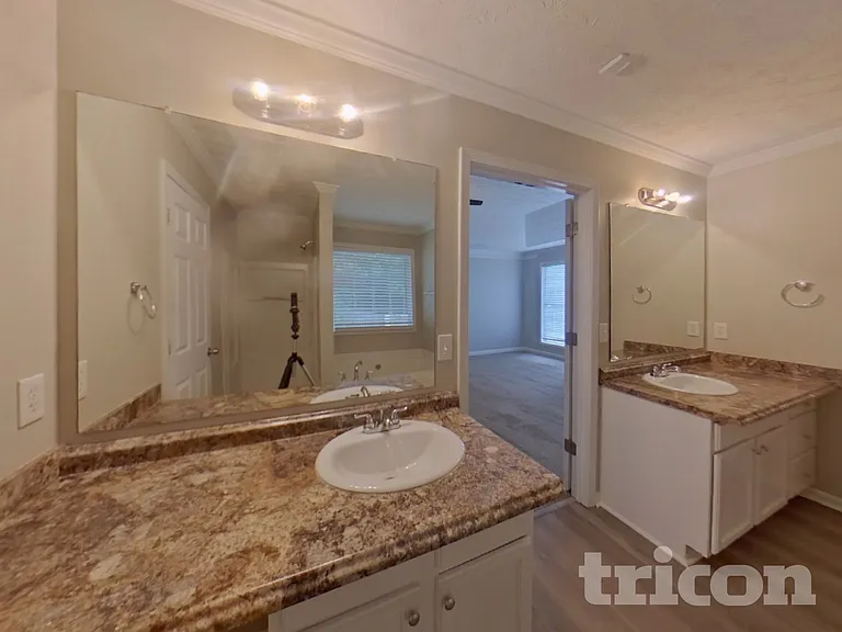 4298 Abram Dr — Photo 8