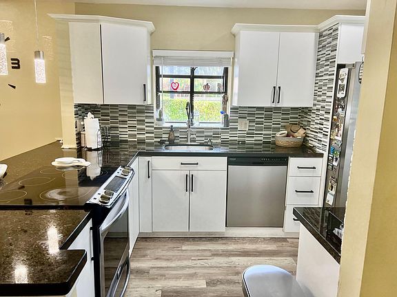 3rd image of 8053 Springtree Road #8053