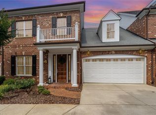 20 Waterline Dr, Greensboro, NC 27455