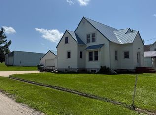 501 S Main St, Farmersburg, IA 52047