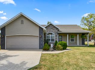 501 S Birchwood St, Strafford, MO 65757