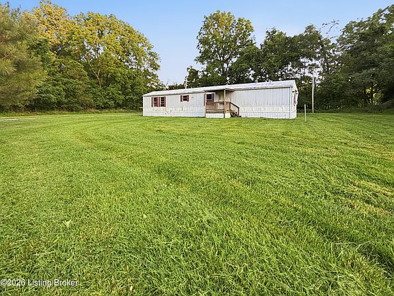 3rd image of 499 Hornback Farms Ln