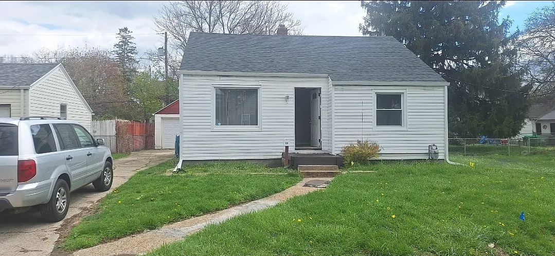 Building Photo - 3234 Beaumont Dr