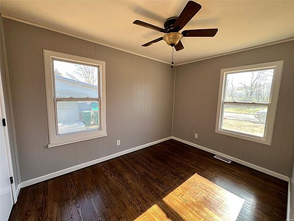 3rd image of 1421 San Salvador Dr