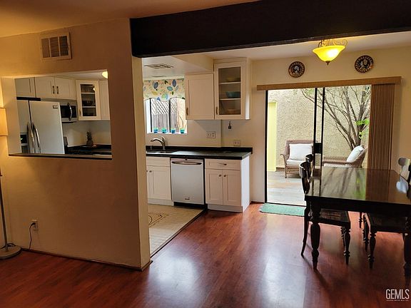 3rd image of 9530 Sepulveda Blvd Unit 1
