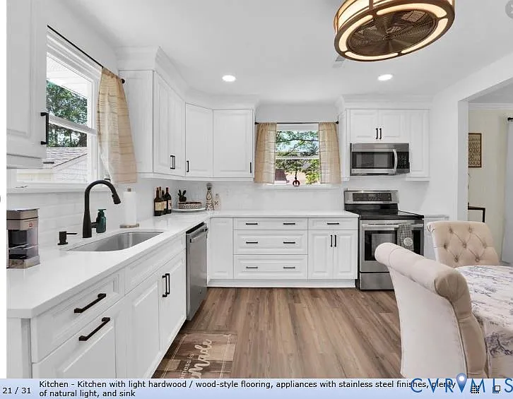 11215 Thorncroft Dr — Photo 21