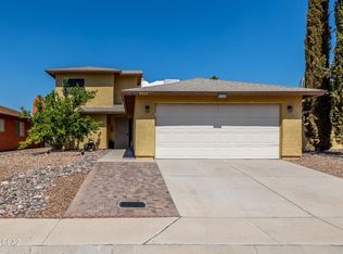 9325 N Hampshire Dr, Tucson, AZ 85742