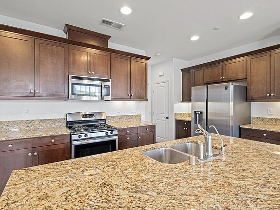 2nd image of 1770 Saltaire Pl Unit 4
