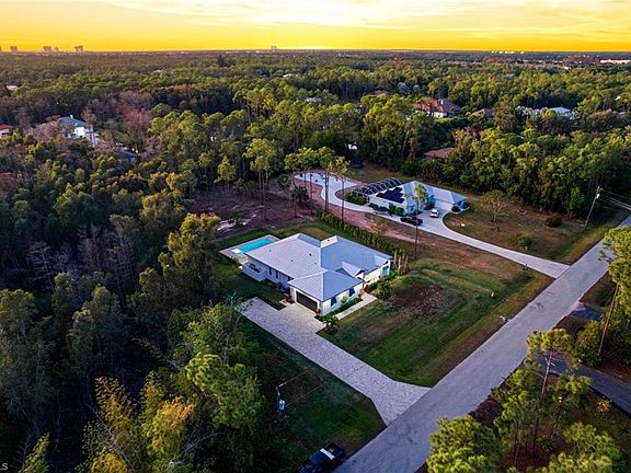 3rd image of 24410 Sunny LN