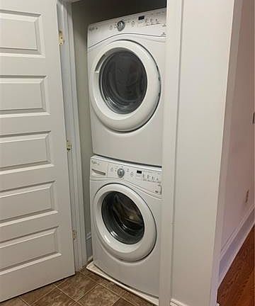 4th image of 2304 W Grace St APT 3