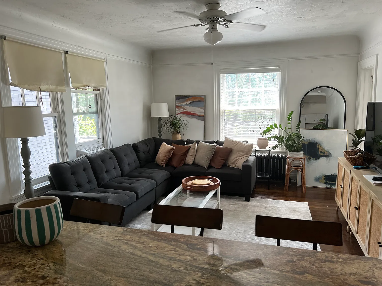 1 bed, $1,075 — Photo 2