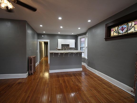 4th image of 711 Myrtle Ave #1