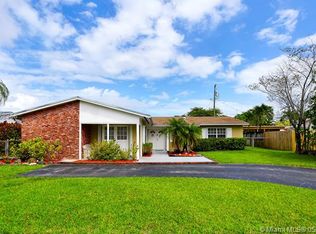 19035 Bel Aire Dr, Cutler Bay, FL 33157