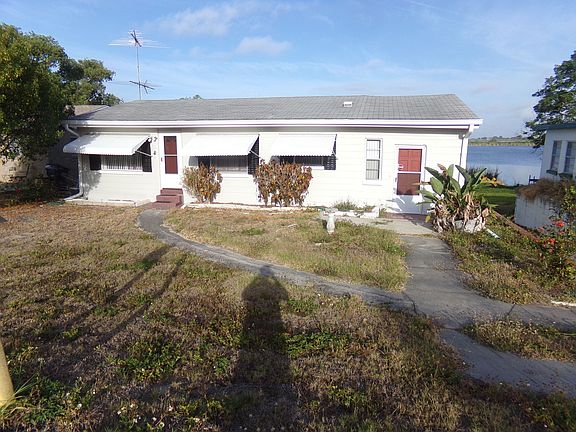 2nd image of 965 S Buena Vista Dr