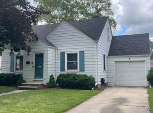 1106 Thrush St, Green Bay, WI 54303