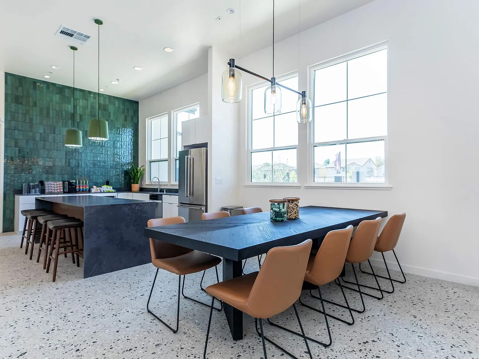 Mossdale Landing - Brand New Apartment Homes — Photo 4
