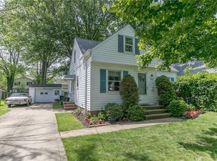 1244 Churchill Rd, Lyndhurst, OH 44124
