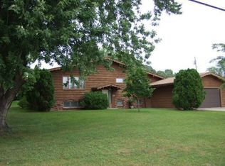 1601 W River St, Monticello, MN 55362