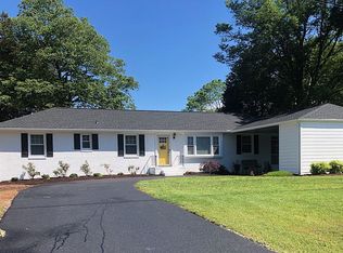 489 E Gwynnfield Rd, Tappahannock, VA 22560