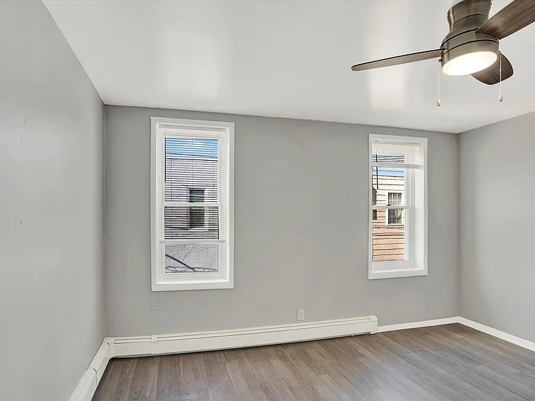 3019 Weikel St — Photo 6